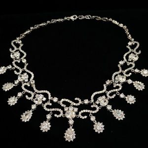 Beautiful Vintage Rhinestone Necklace
